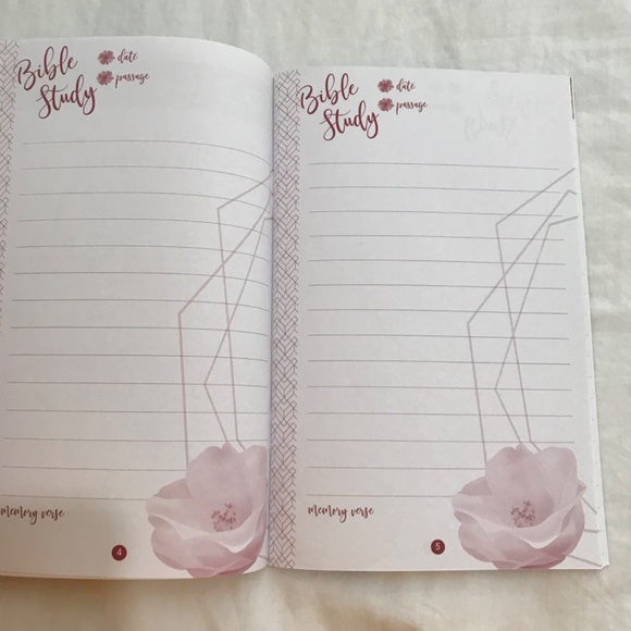 ๐3/$35 Strong and Courageous Journal Bible Study Prayer Reflection Notes Pen - Picture 6 of 8